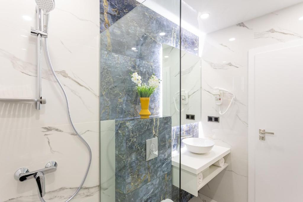 Orden Apart Hotel Tbilisi ภายนอก รูปภาพ